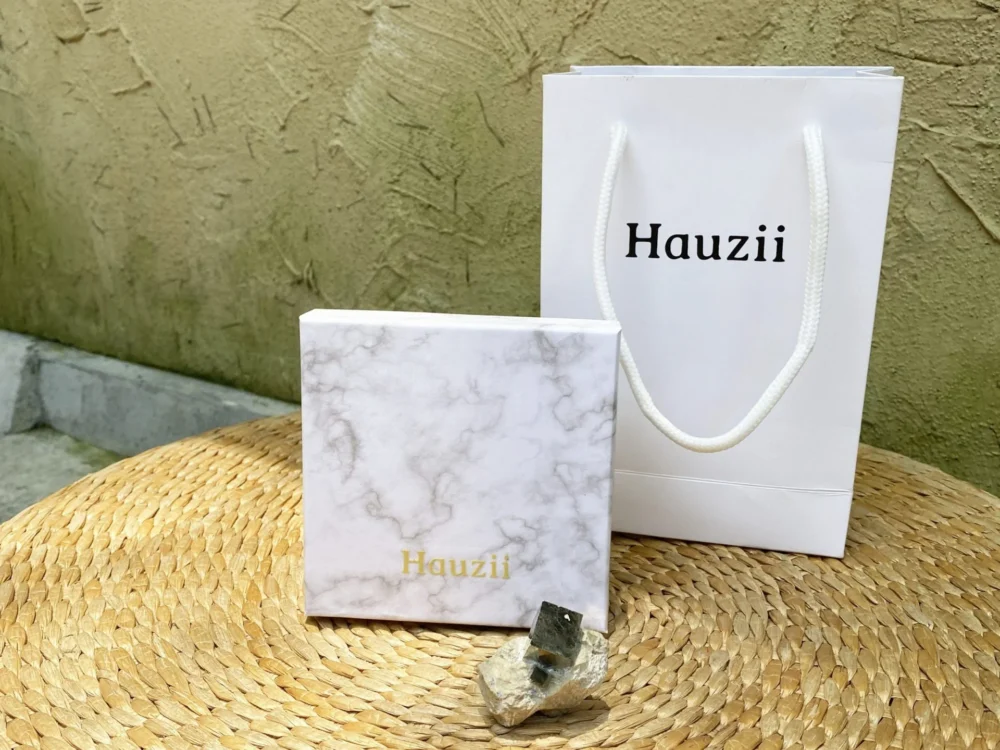 西班牙黃鐵礦與 Hauzii 品牌包裝盒、提袋